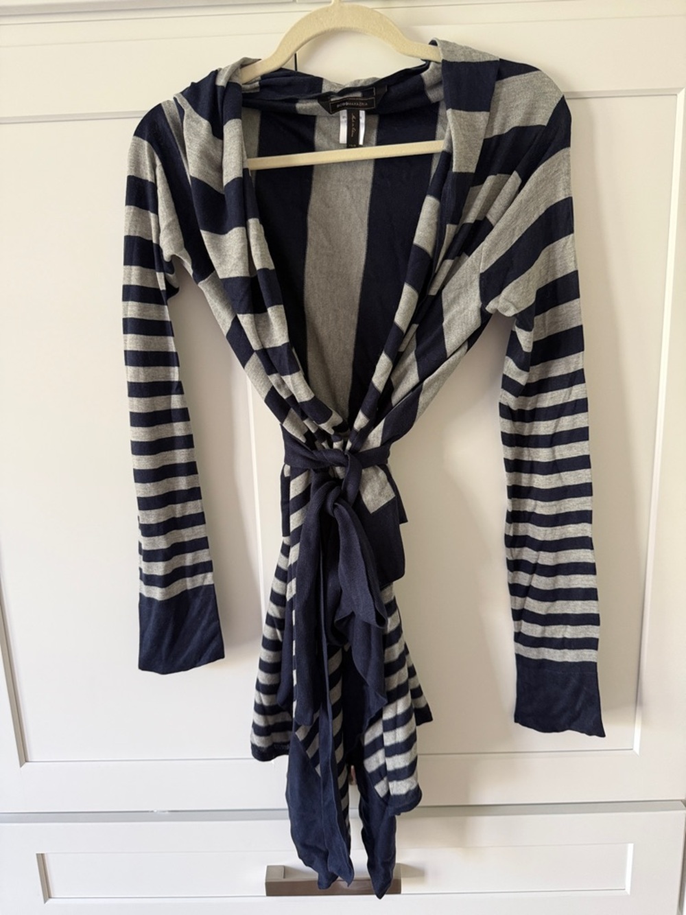 BCBG MAXAZRIA Silk and Cashmere Cardigan Size XS